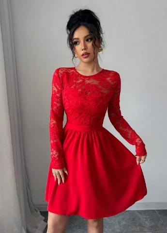 Красное коктейльное, вечернее платье клеш SHEIN однотонное