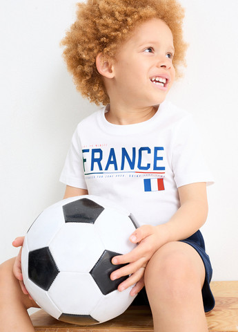 Белая летняя футболка C&A