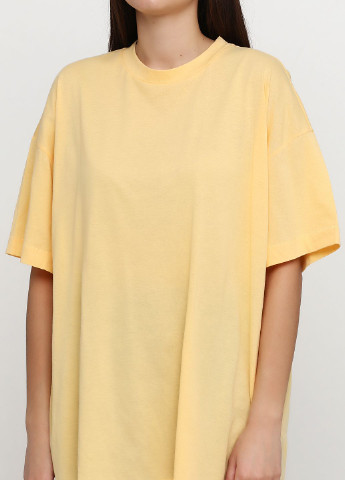 Желтая летняя футболка MSCH
