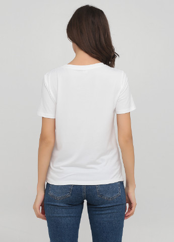 Белая летняя футболка Woman Underwear