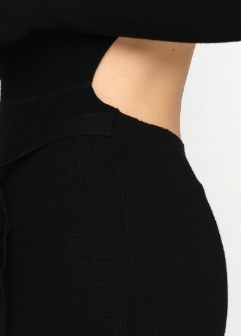 Черное кэжуал платье с открытой спиной, футляр Zara однотонное