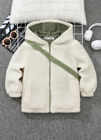 Молочная зимняя куртка SHEIN