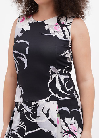 Чорно-білий кежуал сукня кльош Sassofono з абстрактним візерунком