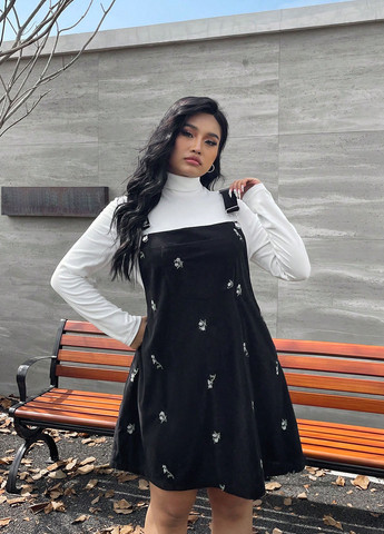 Демисезонный женский платье SHEIN в цветочек