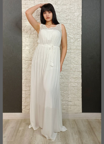 Белое кэжуал платье Indira однотонное