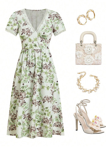 Светло-зеленое кэжуал платье а-силуэт SHEIN с цветочным принтом