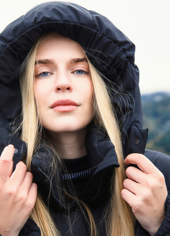 Черная зимняя куртка Gepur