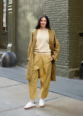 Бежевый свитшот Uniqlo однотонный без декора (296802939)