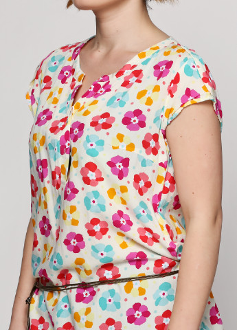 Молочная летняя блуза Zukat
