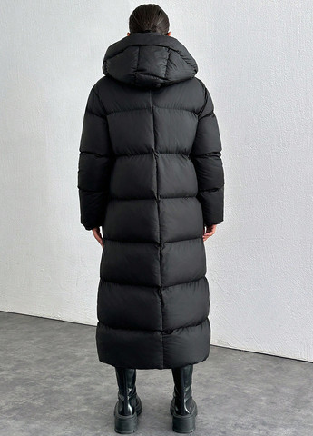 Черная зимняя куртка SHEIN