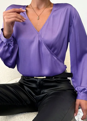 Лиловая блуза на запах SHEIN