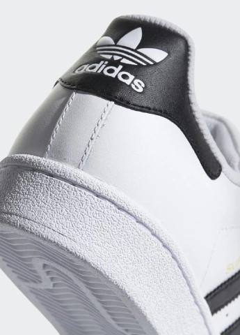 Білі всесезонні кросівки adidas Superstar