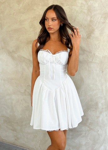 Білий кежуал сукня кльош SHEIN однотонна