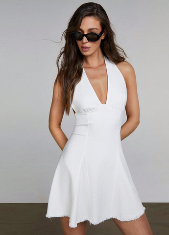 Белое кэжуал платье с открытой спиной SHEIN однотонное