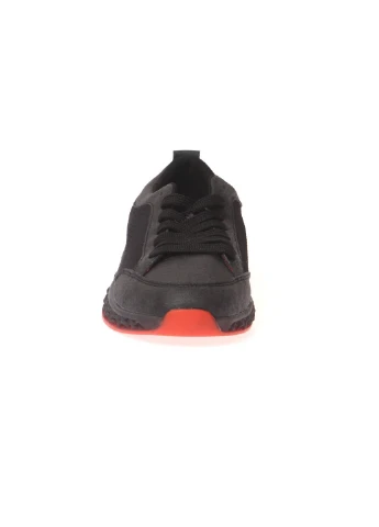Черные демисезонные кроссовки South