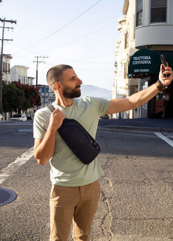 Сумка Pacsafe V anti-theft action sling pack (328439570)