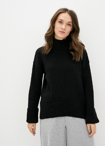Черный демисезонный свитер Sewel
