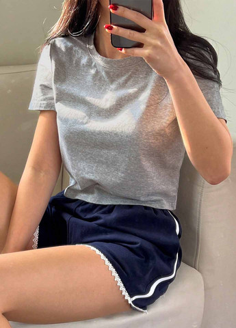 Сірий демісезонний комплект (футболка, шорти) SHEIN
