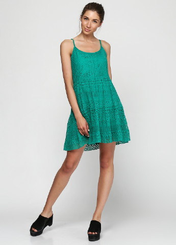 Зеленое кэжуал платье Miami Style однотонное