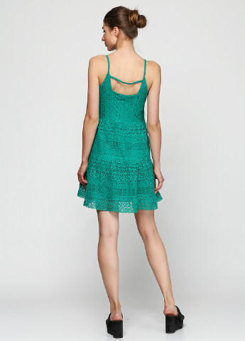 Зеленое кэжуал платье Miami Style однотонное