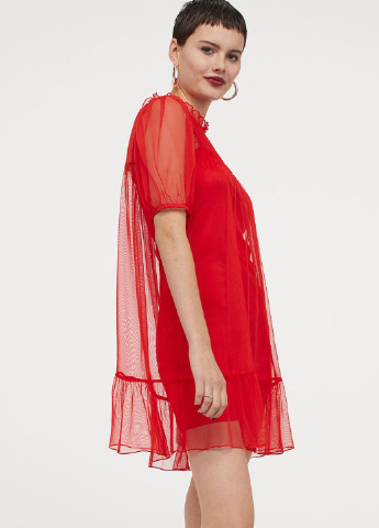 Красное кэжуал платье с присборенным рукавом H&M однотонное