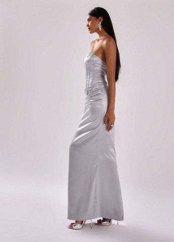Светло-серое вечернее платье с открытыми плечами, годе SHEIN однотонное