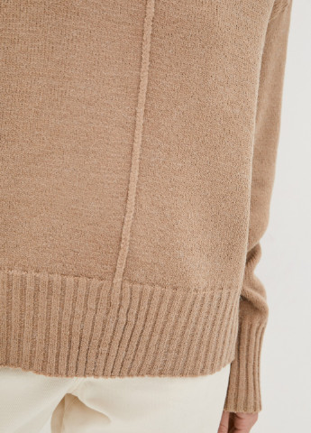 Песочный демисезонный свитер Sewel