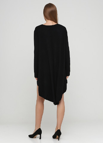 Чорна кежуал сукня оверсайз Louise Orop однотонна