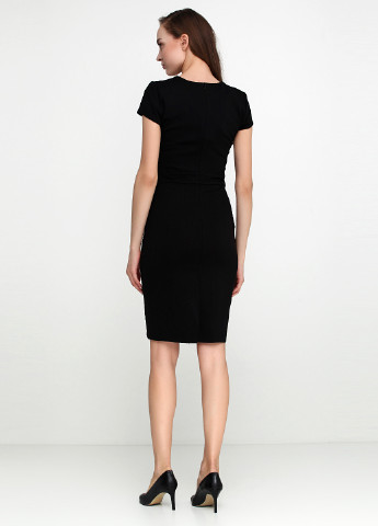 Черное кэжуал платье Rinascimento с абстрактным узором