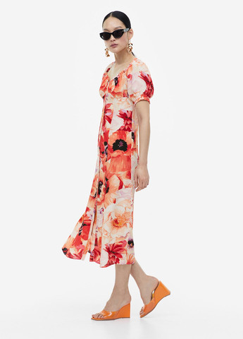 Комбинированное кэжуал платье с открытыми плечами H&M с цветочным принтом
