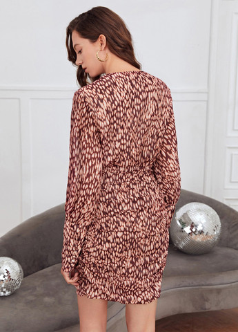 Комбінована кежуал сукня на запах SHEIN з абстрактним візерунком