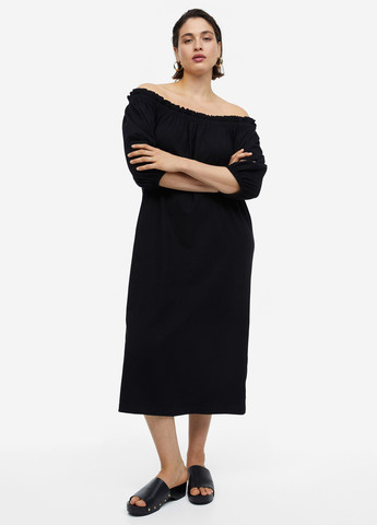 Чорна кежуал сукня з відкритими плечима H&M однотонна