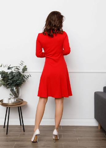 Красное повседневный платье женское с юбкой-солнце ISSA PLUS однотонное