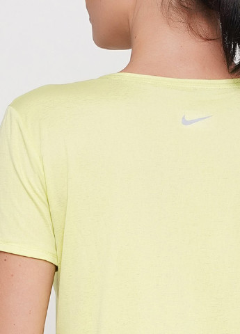 Кислотно-жёлтая всесезон футболка Nike W Nk Top Ss Swsh Run