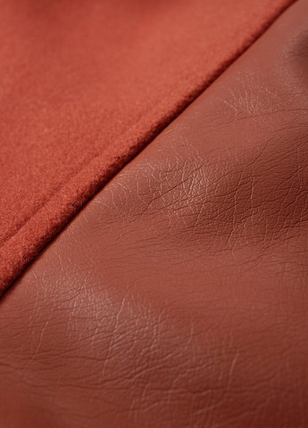 Теракотова демісезонна куртка C&A