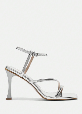Серебряные босоножки SHEIN с ремешком лаковые