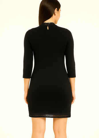 Черное кэжуал платье футляр Sassofono однотонное