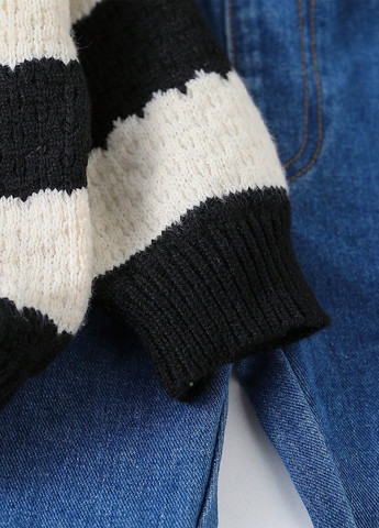 Черно-белый демисезонный свитер SHEIN