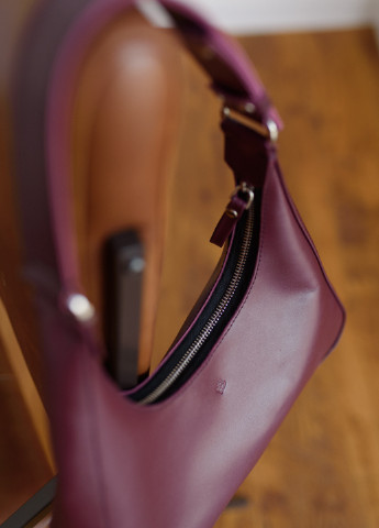 Витончена жіноча сумка арт. 620 з натуральної шкіри із легким глянцем бордового кольору Boorbon (254967644)