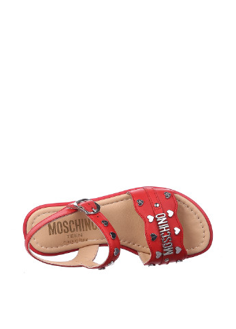 Красные босоножки Moschino с брошкой