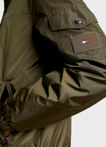 Оливкова (хакі) демісезонна куртка Tommy Hilfiger