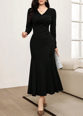 Чорна кежуал сукня годе SHEIN однотонна