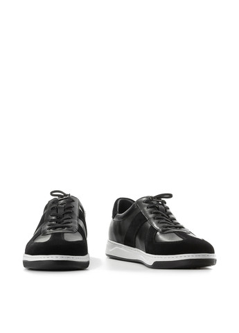 Черные демисезонные кроссовки Le'BERDES