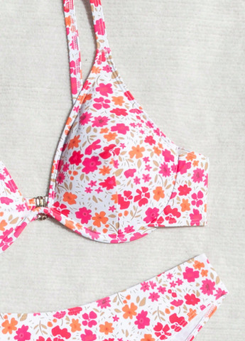 Белый летний купальник раздельный SHEIN