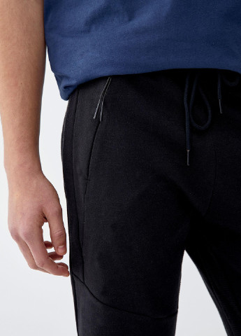 Черные спортивные демисезонные зауженные, джоггеры брюки Pull & Bear