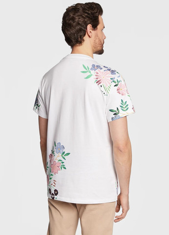 Белая футболка Guess