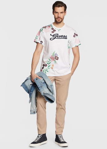 Белая футболка Guess