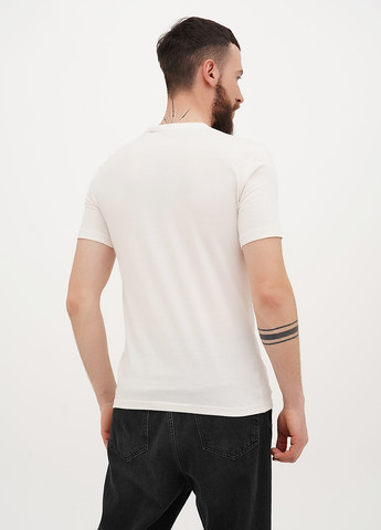 Молочна футболка Mustang