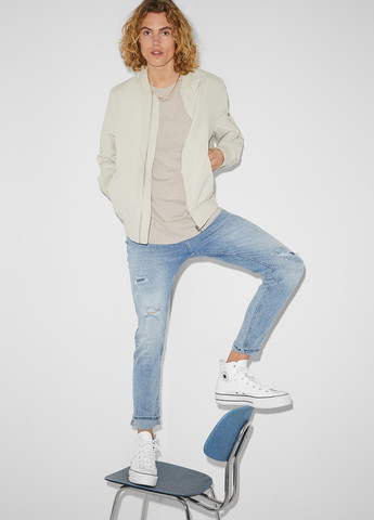 Бежевая футболка C&A