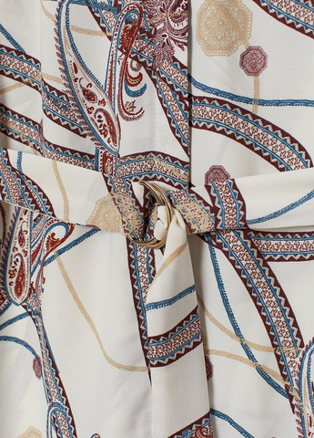 Молочна кежуал сукня кльош H&M з абстрактним візерунком